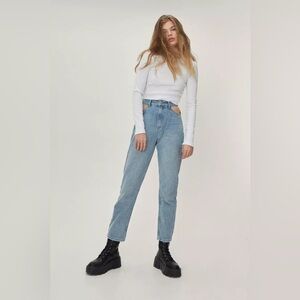 Cut-Out High Waisted Mom Jeans